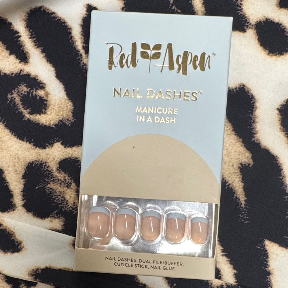 Red Aspen Nail Dashes in “Pastel Blue, Frenchie”